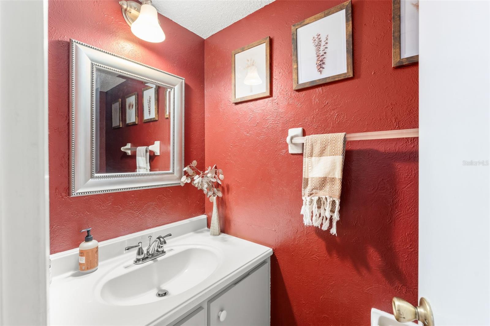 228 S Fox Chase Pt Property Photo 27