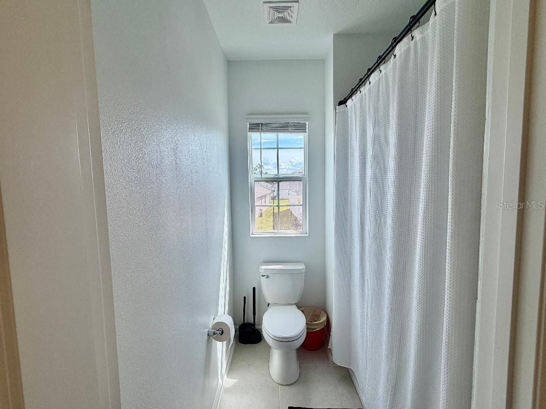 693 Peroni Ave Property Photo 23