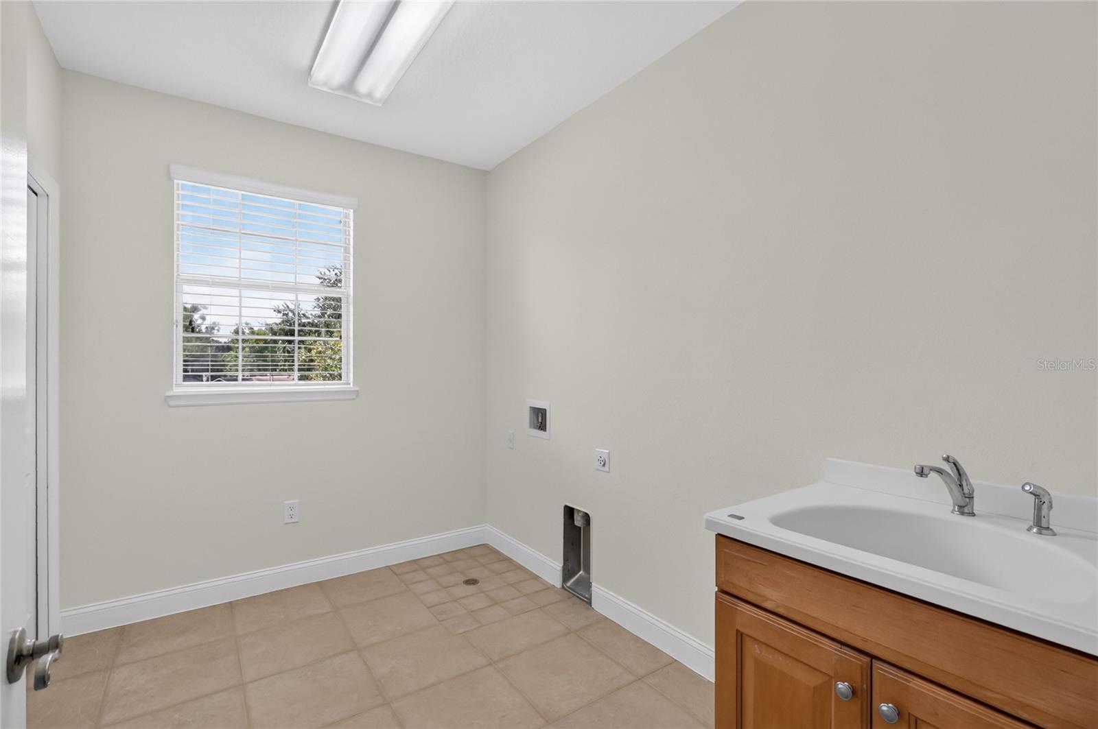 7103 Twelve Oaks Dr Property Photo 77