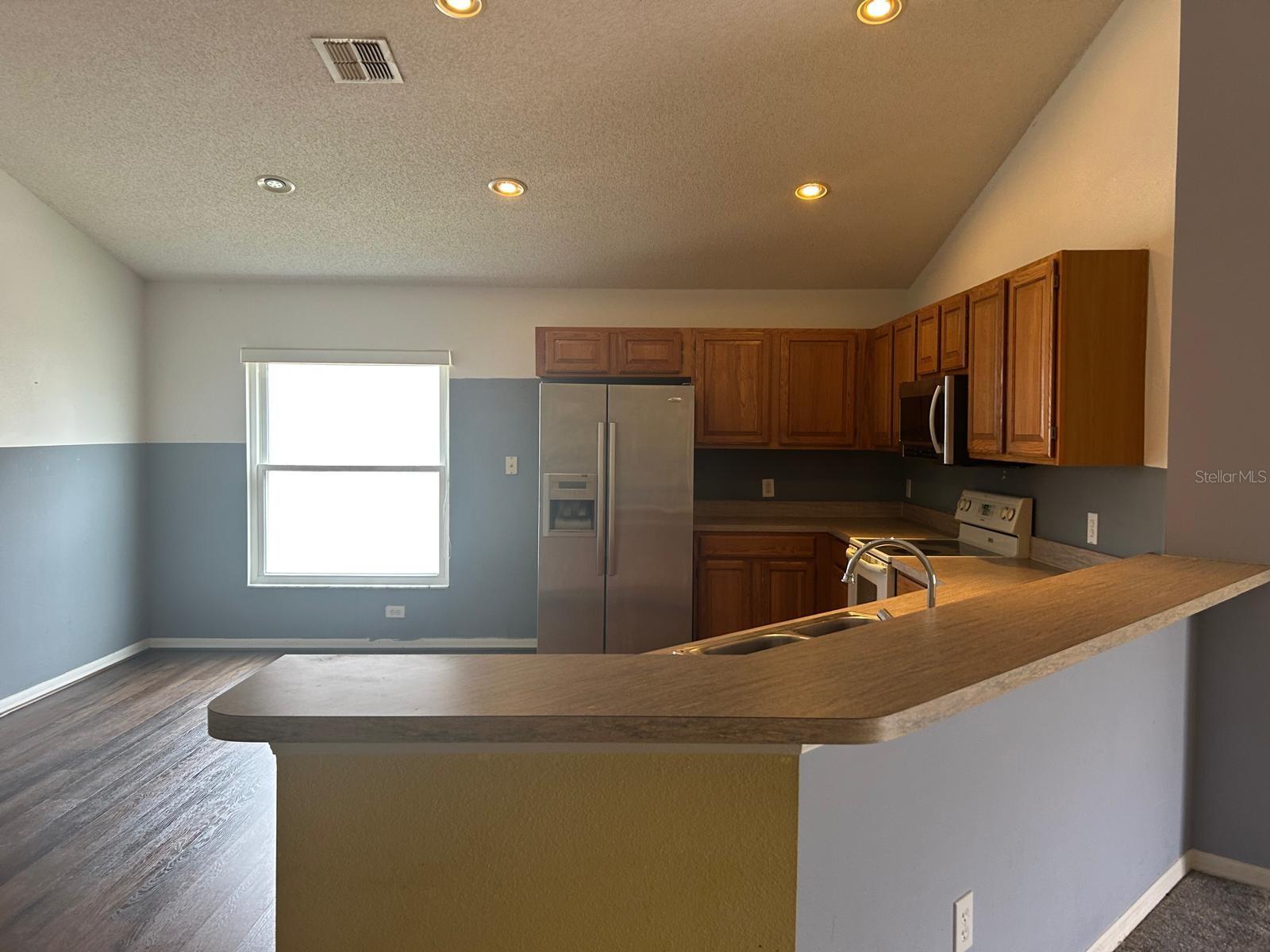 140 Thorne Meadow Pass Property Photo 7