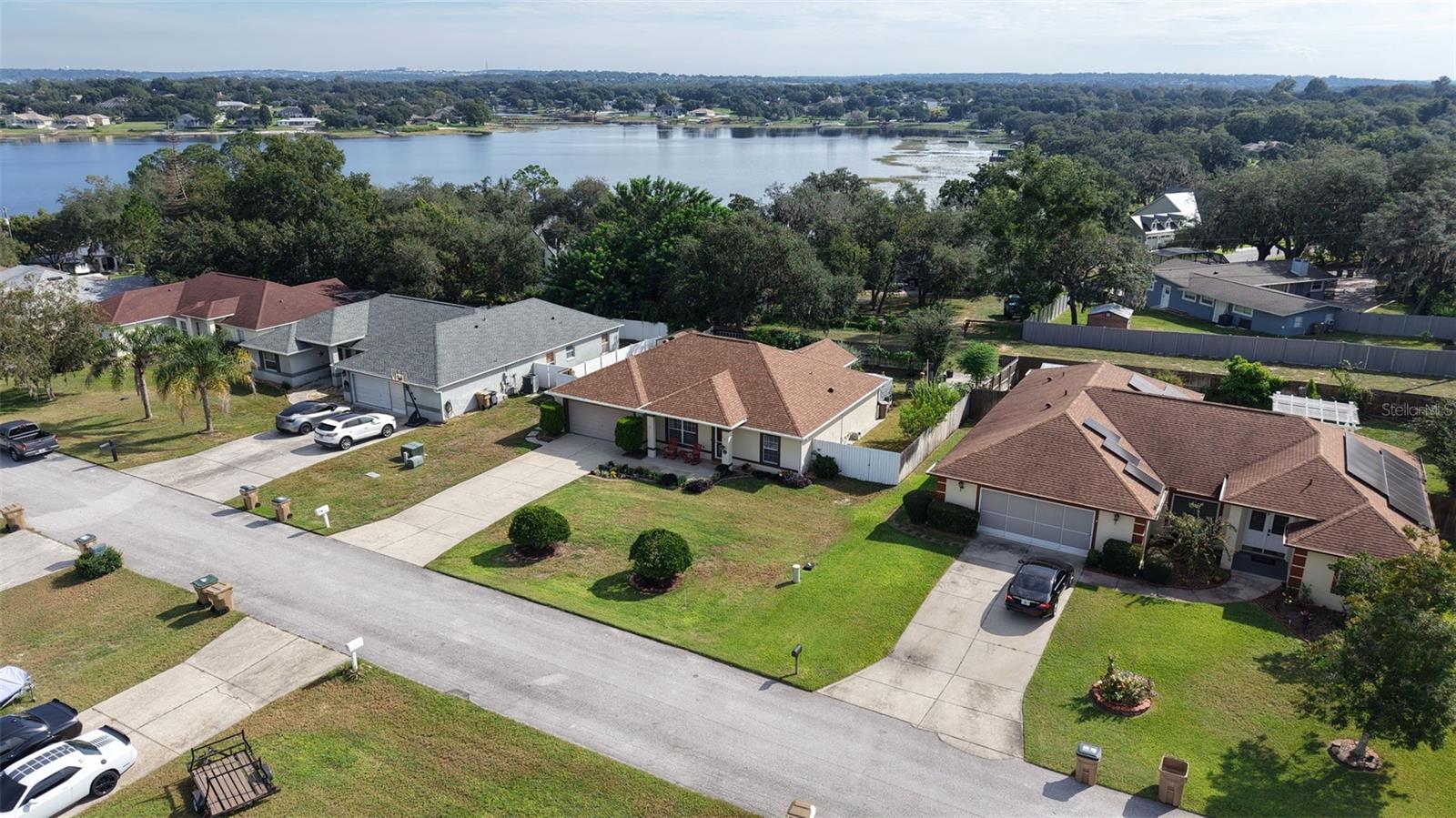 10828 Crescent Ridge Loop Property Photo 3