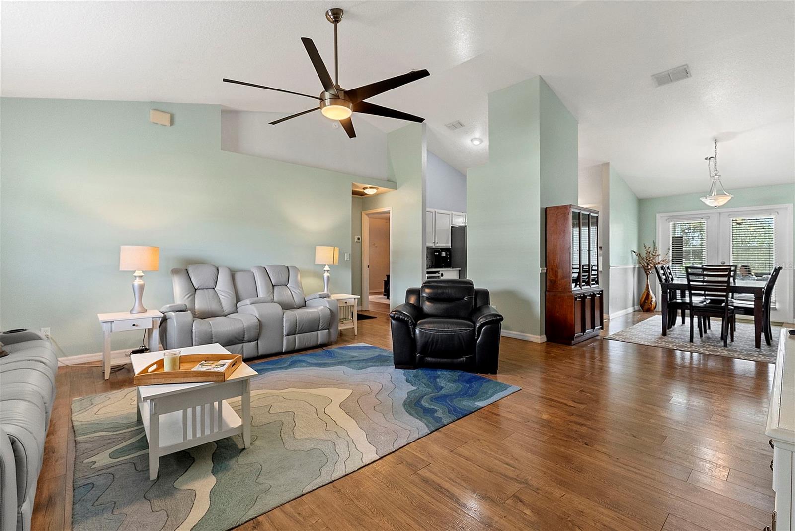 10828 Crescent Ridge Loop Property Photo 5