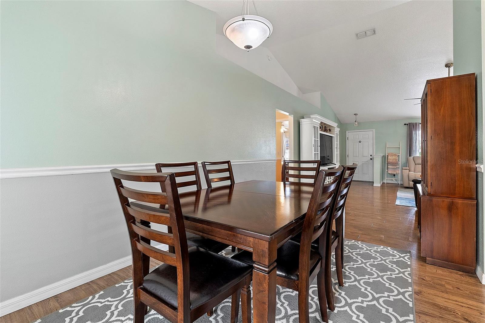 10828 Crescent Ridge Loop Property Photo 7