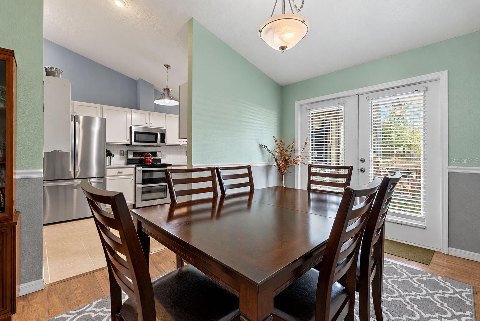 10828 Crescent Ridge Loop Property Photo 8