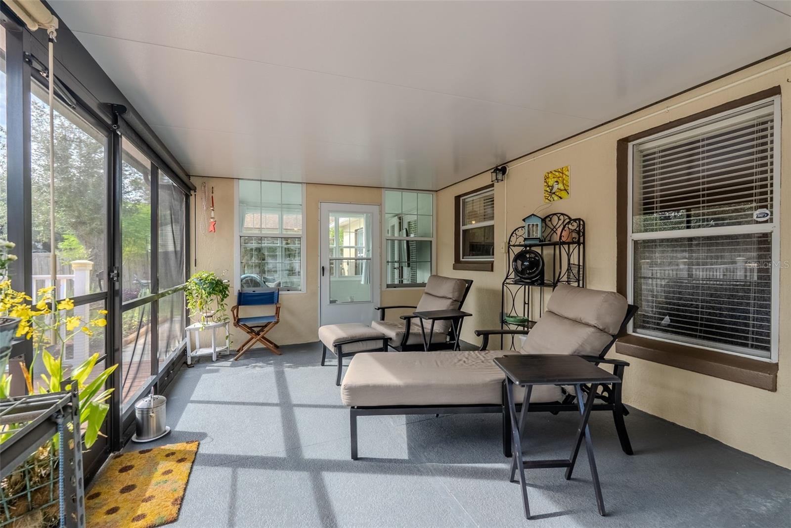 10828 Crescent Ridge Loop Property Photo 21