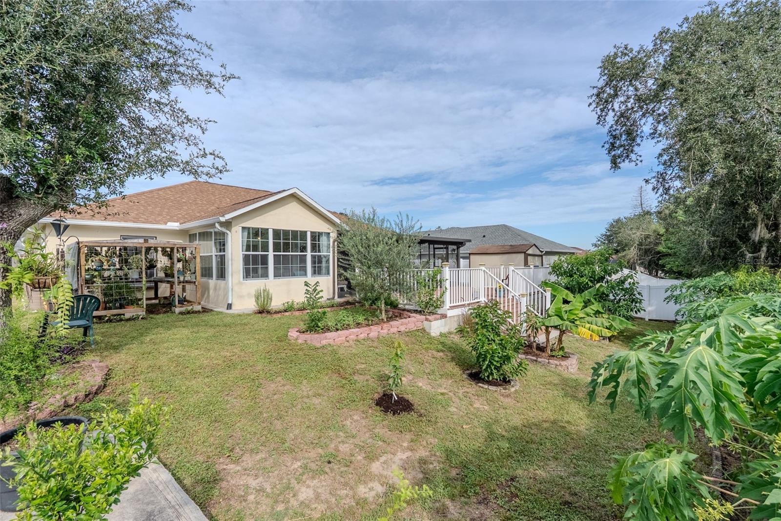 10828 Crescent Ridge Loop Property Photo 24