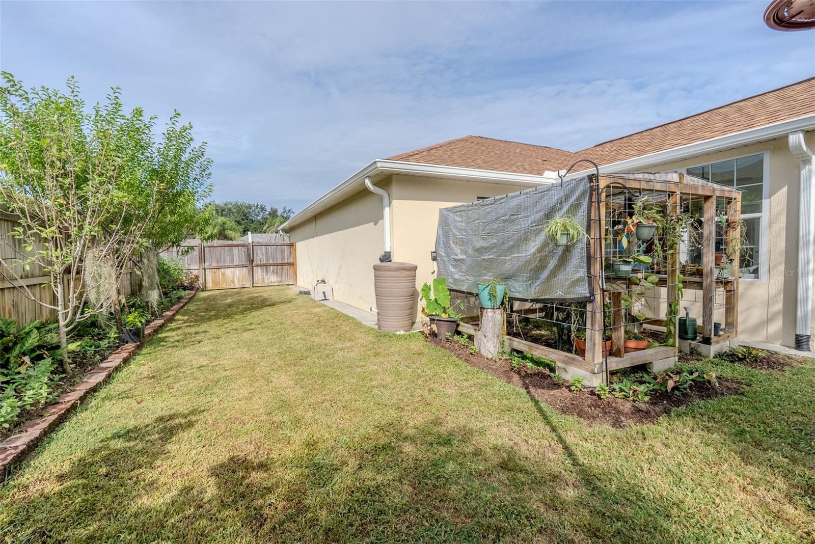 10828 Crescent Ridge Loop Property Photo 25