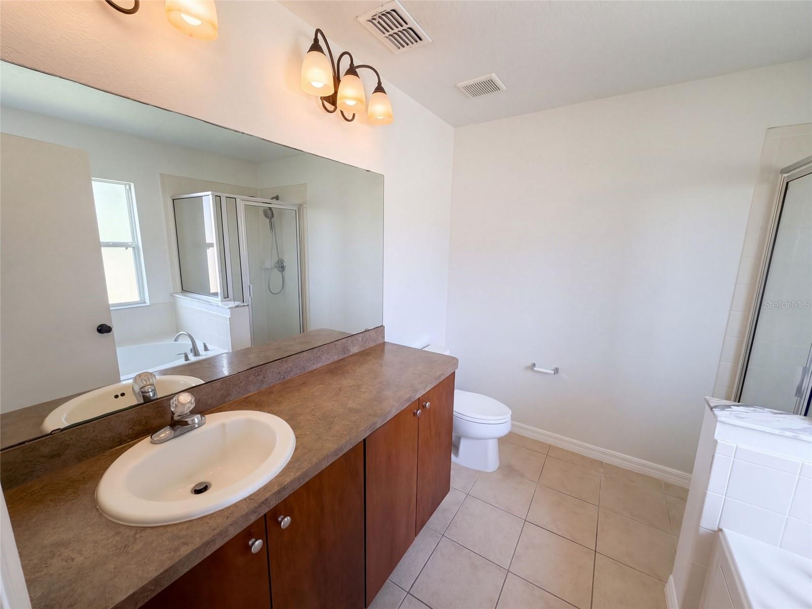 348 Golden Dewdrop Way Property Photo 21