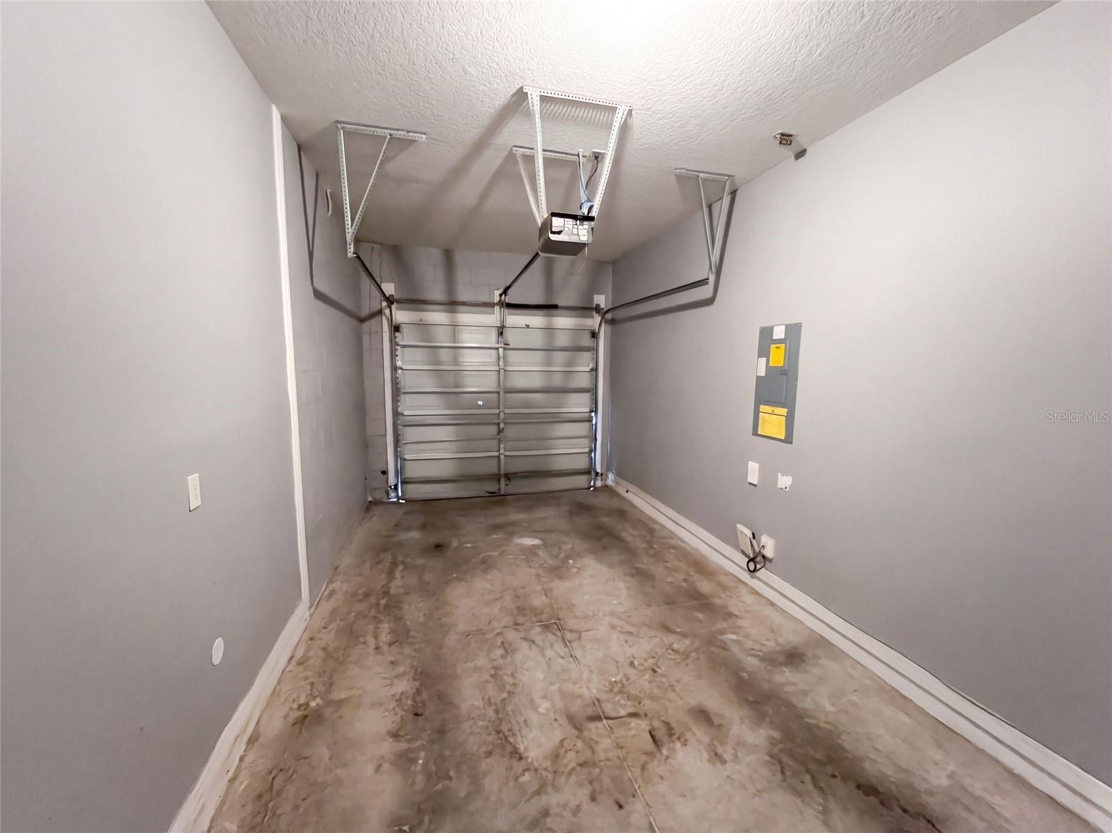 348 Golden Dewdrop Way Property Photo 26