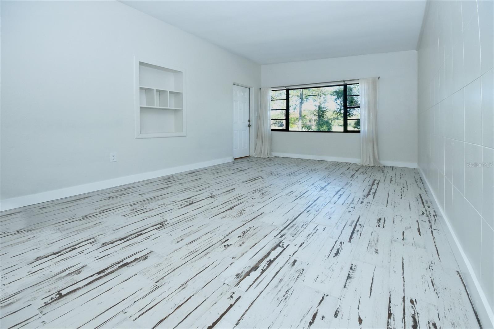 336 Bunker Pl Property Photo 6