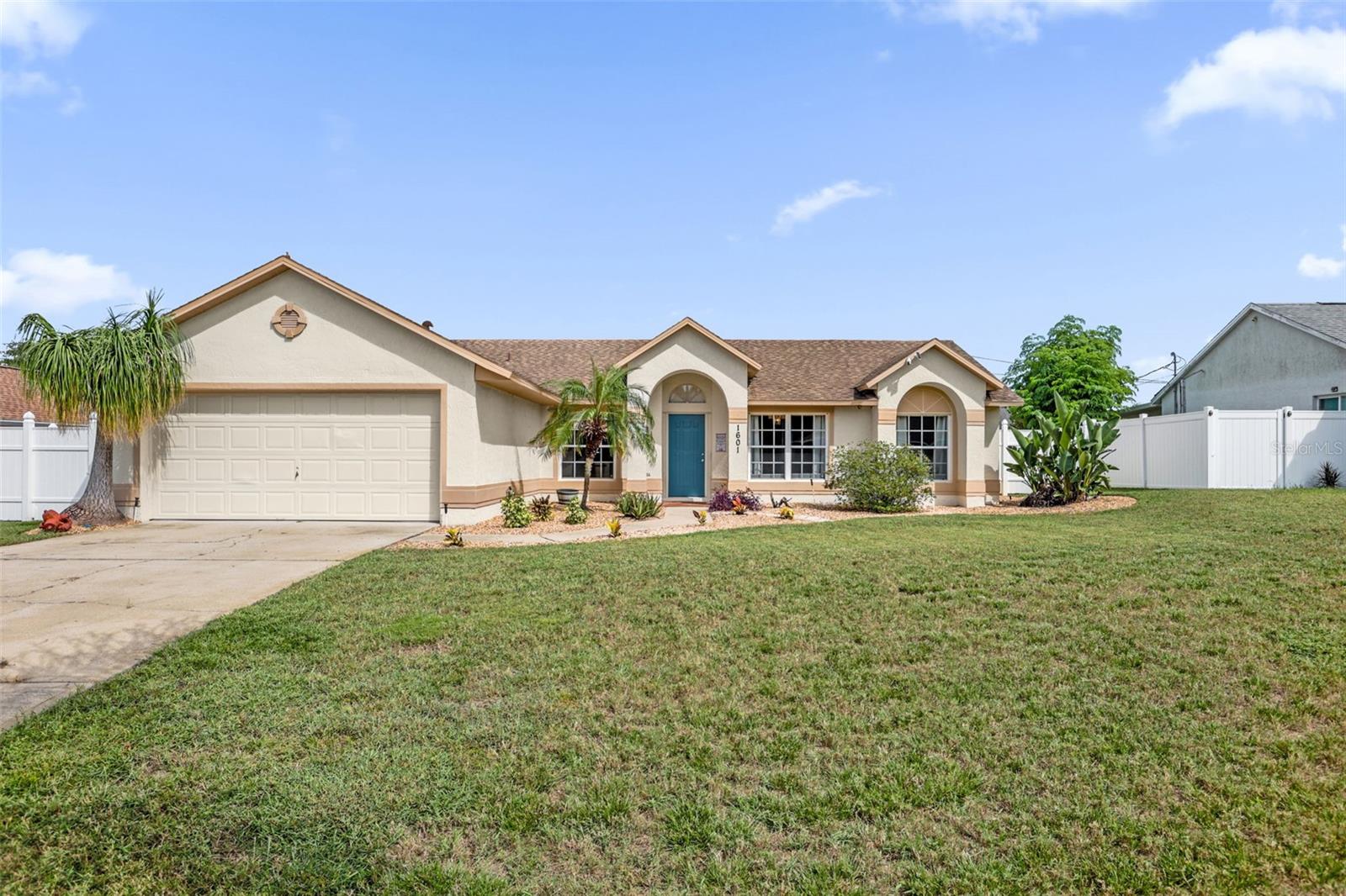 1601 Ross Dr Property Photo 1