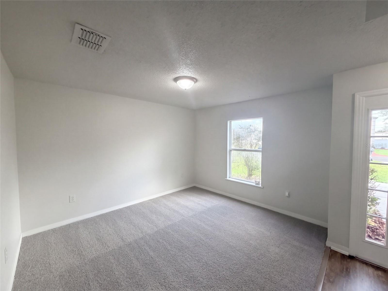 1818 Superior Ct Property Photo 10