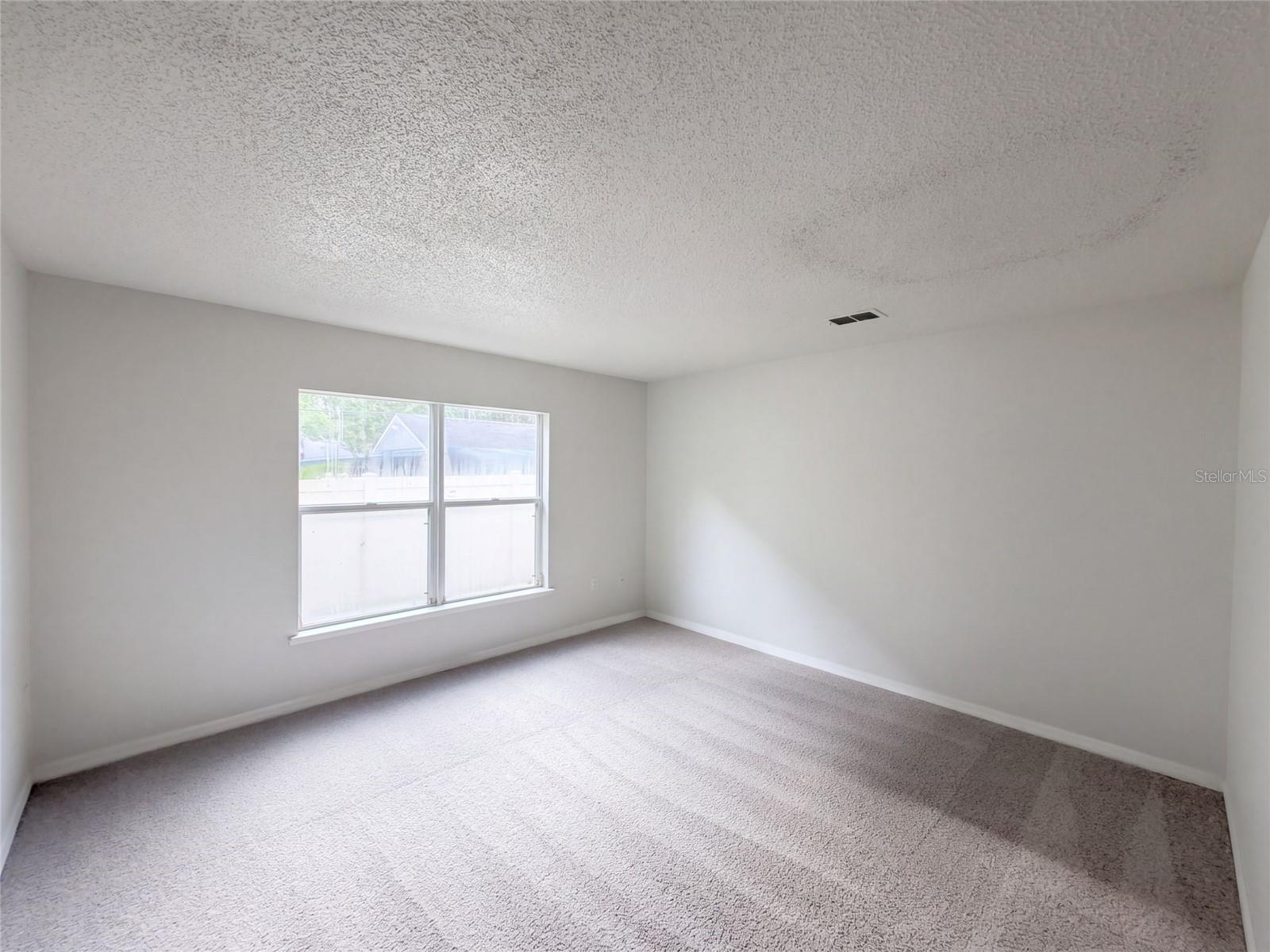 1818 Superior Ct Property Photo 14