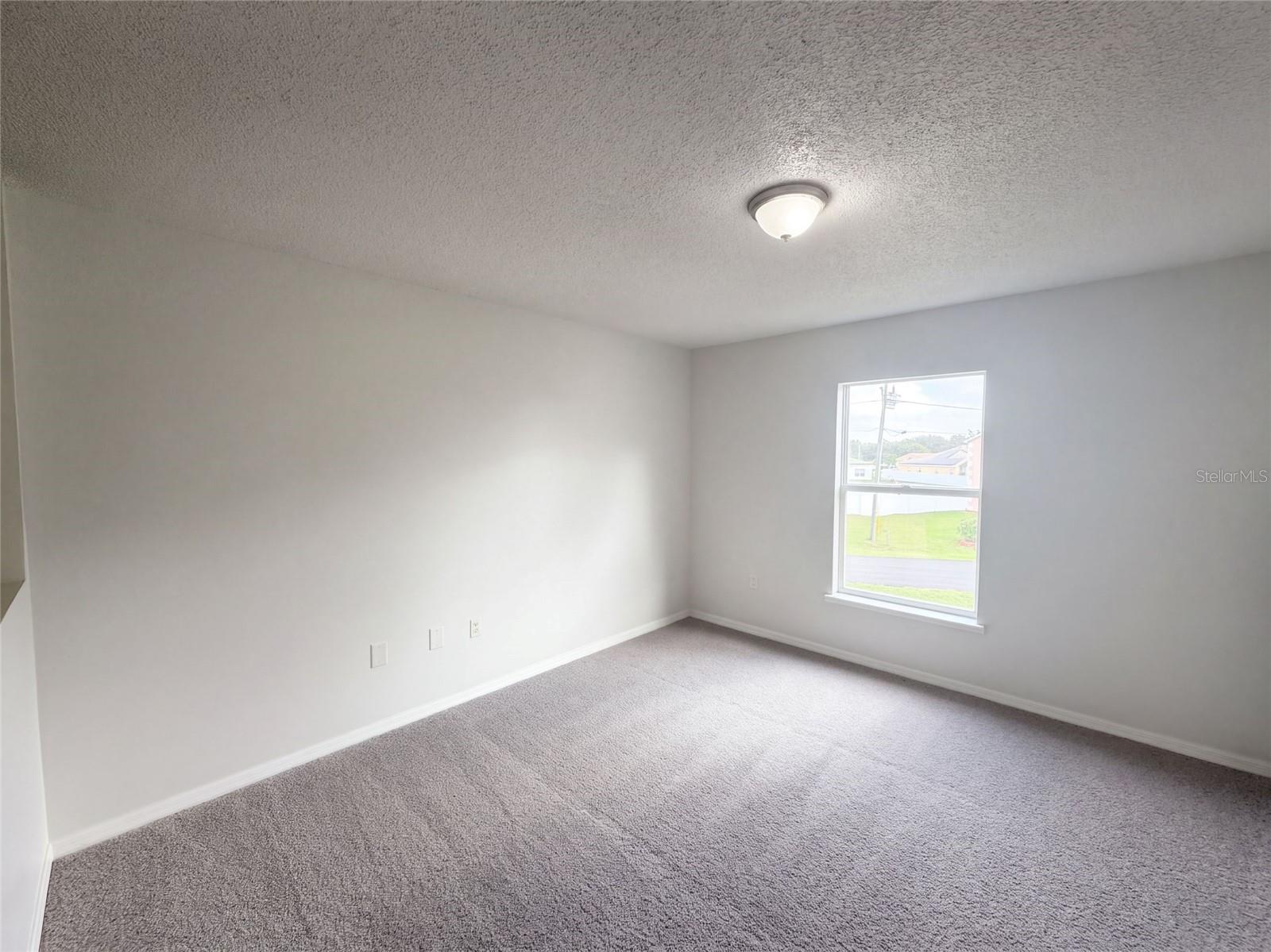 1818 Superior Ct Property Photo 15