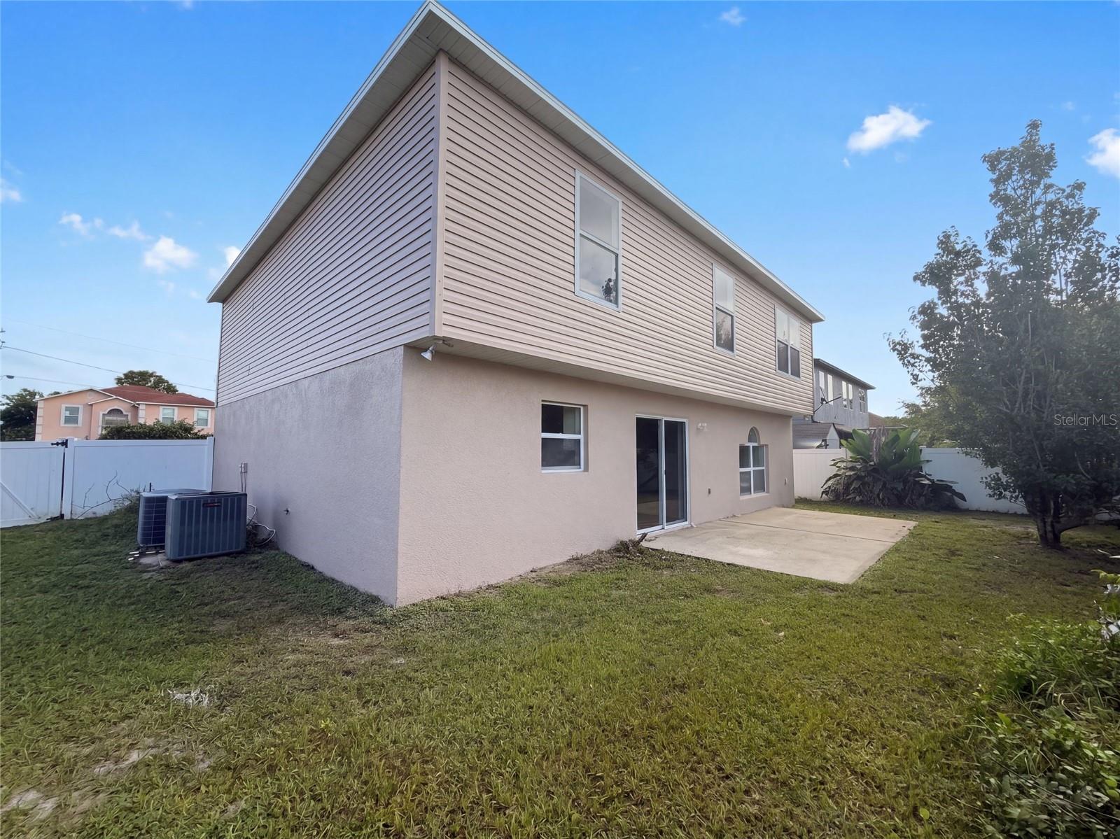 1818 Superior Ct Property Photo 21