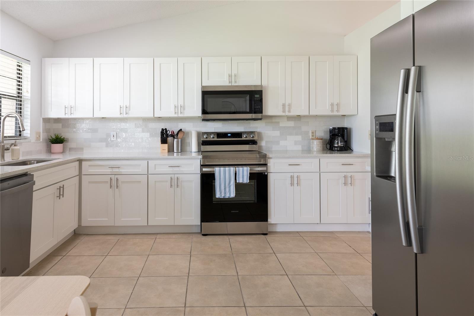 1085 Indian Ridge Trl E Property Photo 2