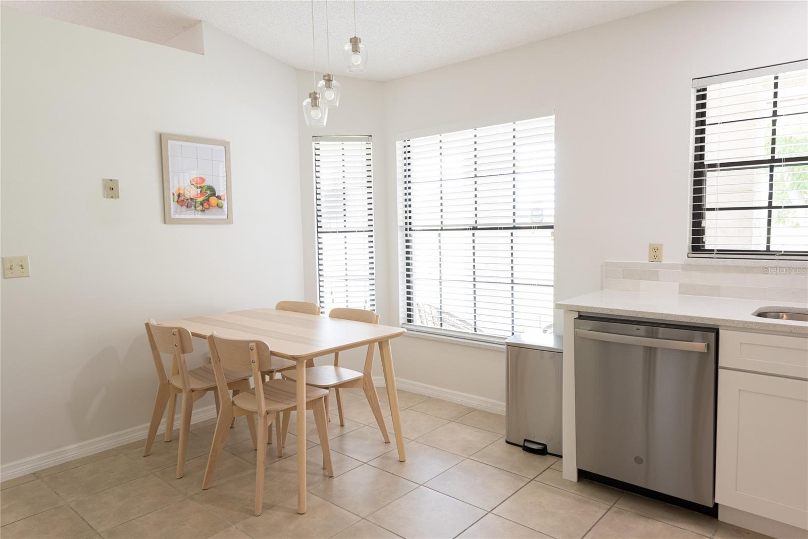 1085 Indian Ridge Trl E Property Photo 4
