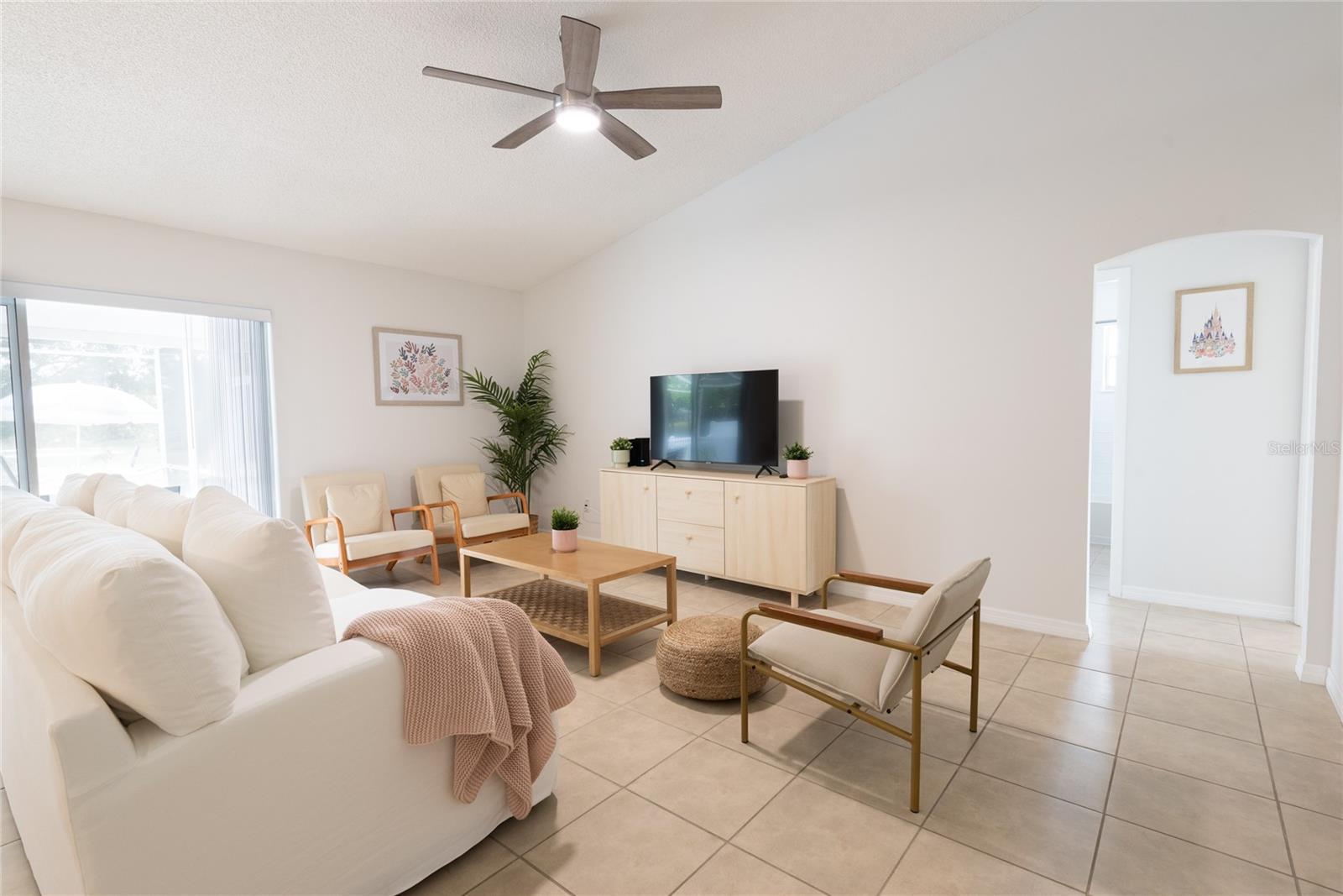1085 Indian Ridge Trl E Property Photo 8