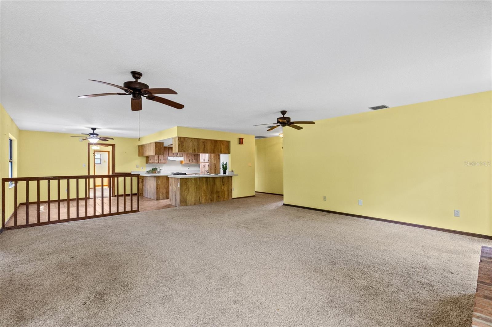 377 Riverwoods Trl Property Photo 9