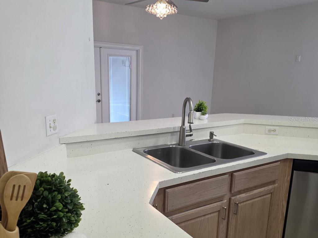 2512 Brookstone Dr Property Photo 10