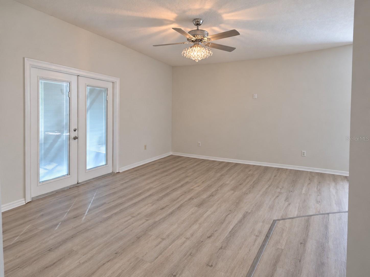 2512 Brookstone Dr Property Photo 15