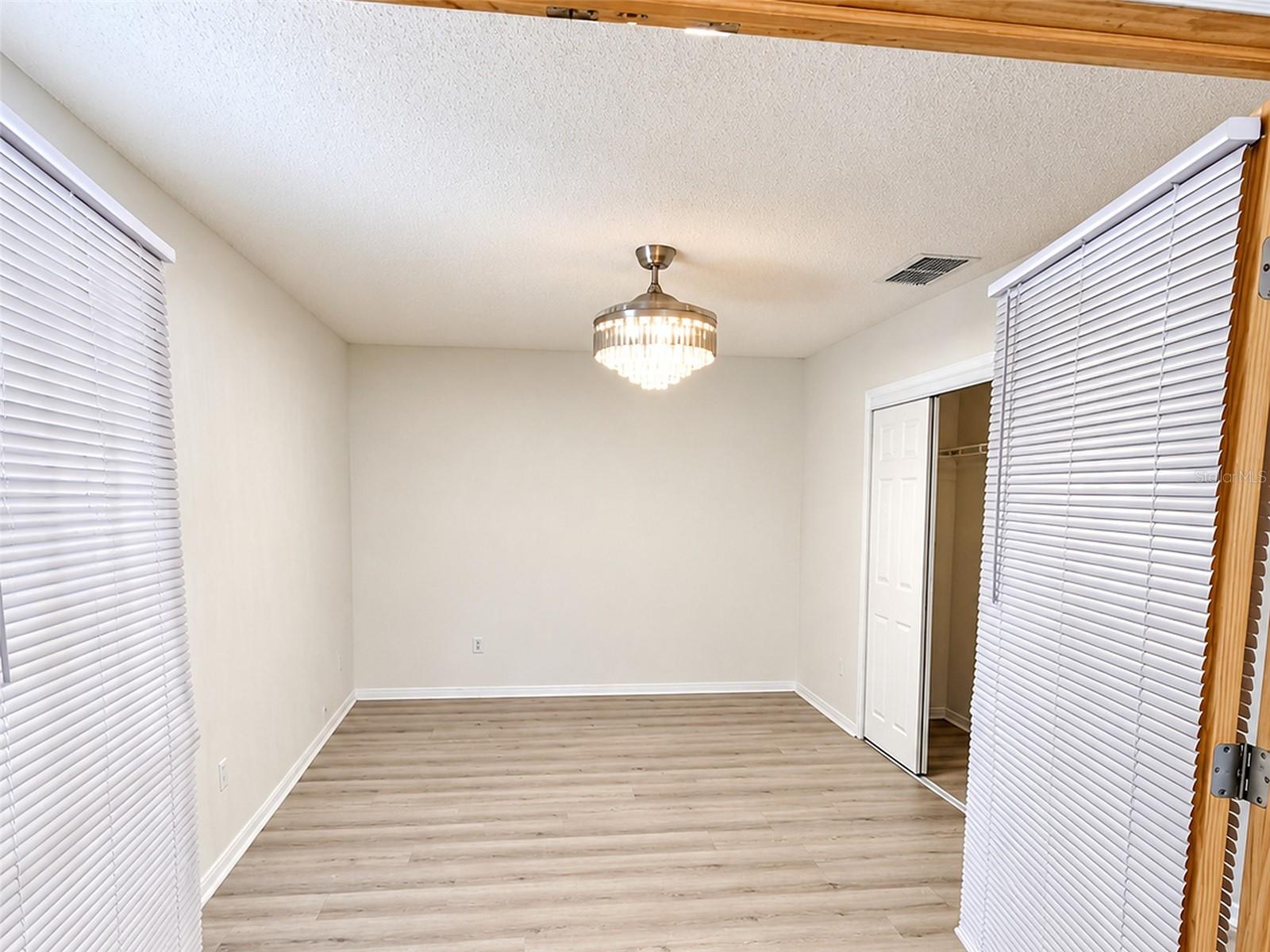 2512 Brookstone Dr Property Photo 35