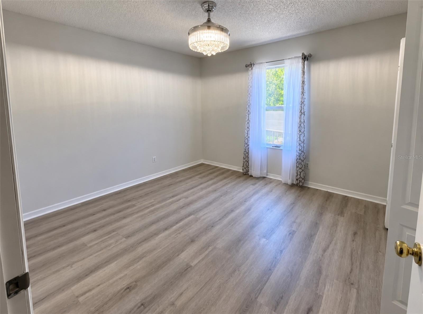 2512 Brookstone Dr Property Photo 39