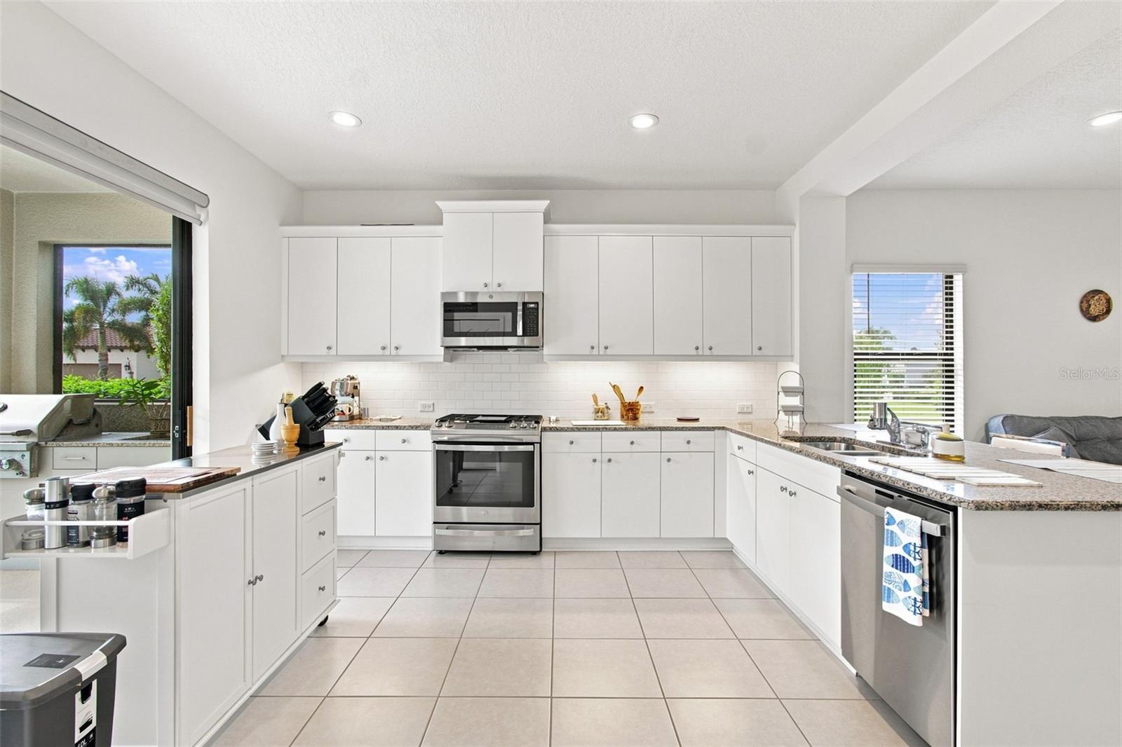 3723 Azurite Way Property Photo 10