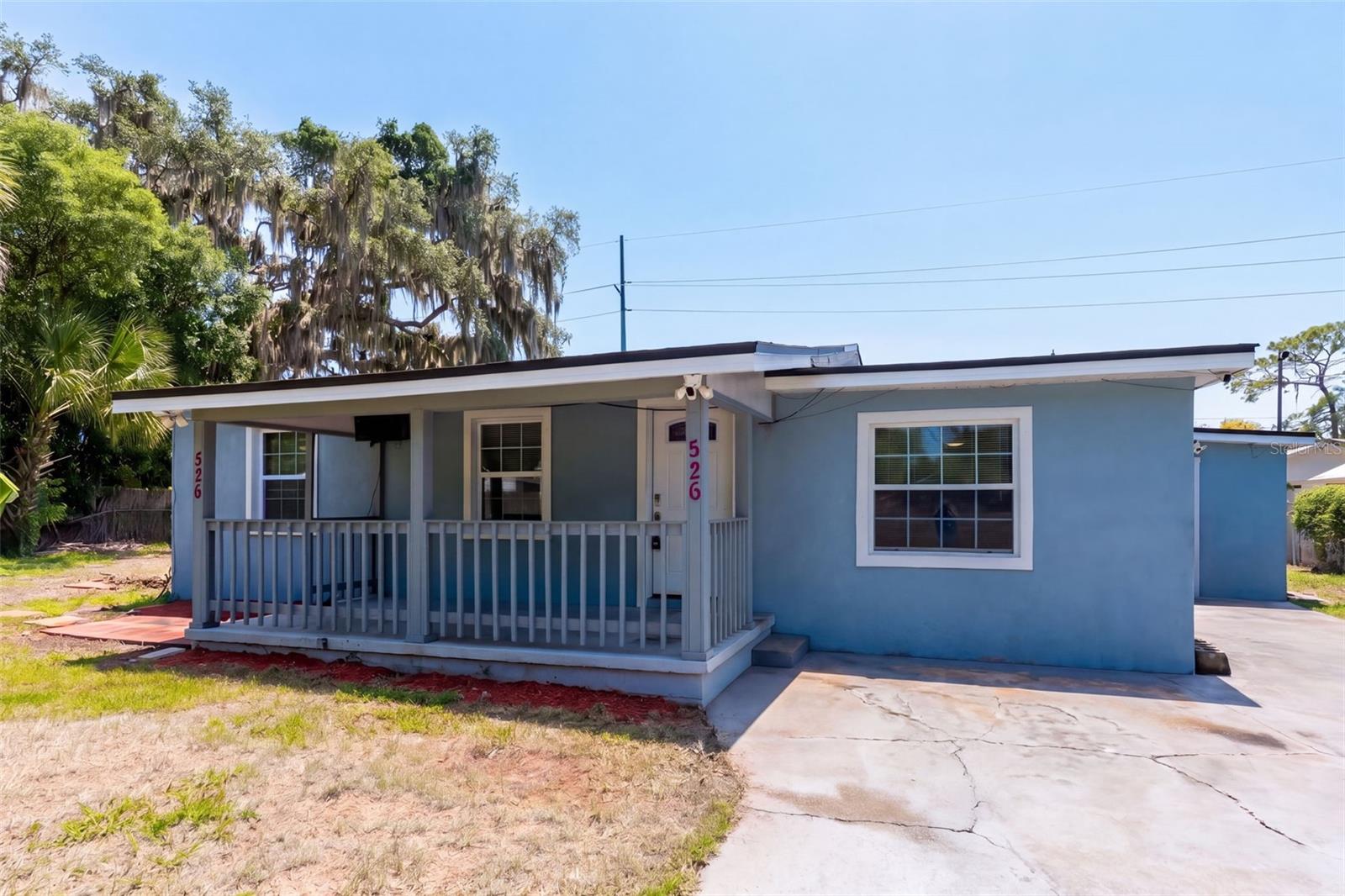 526 E Jessup Ave Property Photo 1