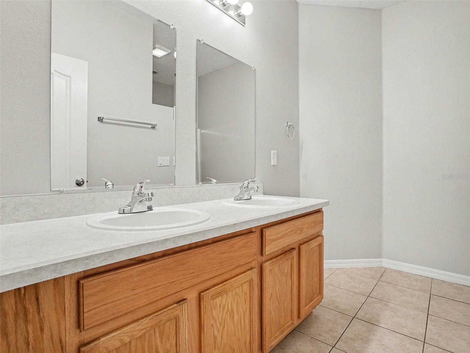 5007 Shale Ridge Trl Property Photo 12