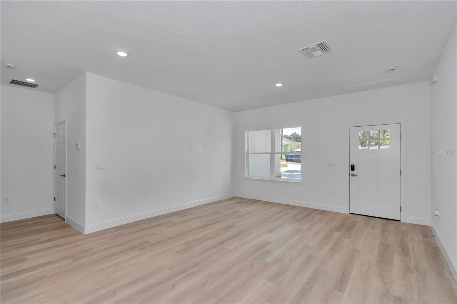 9219 N Akola Way Property Photo 16