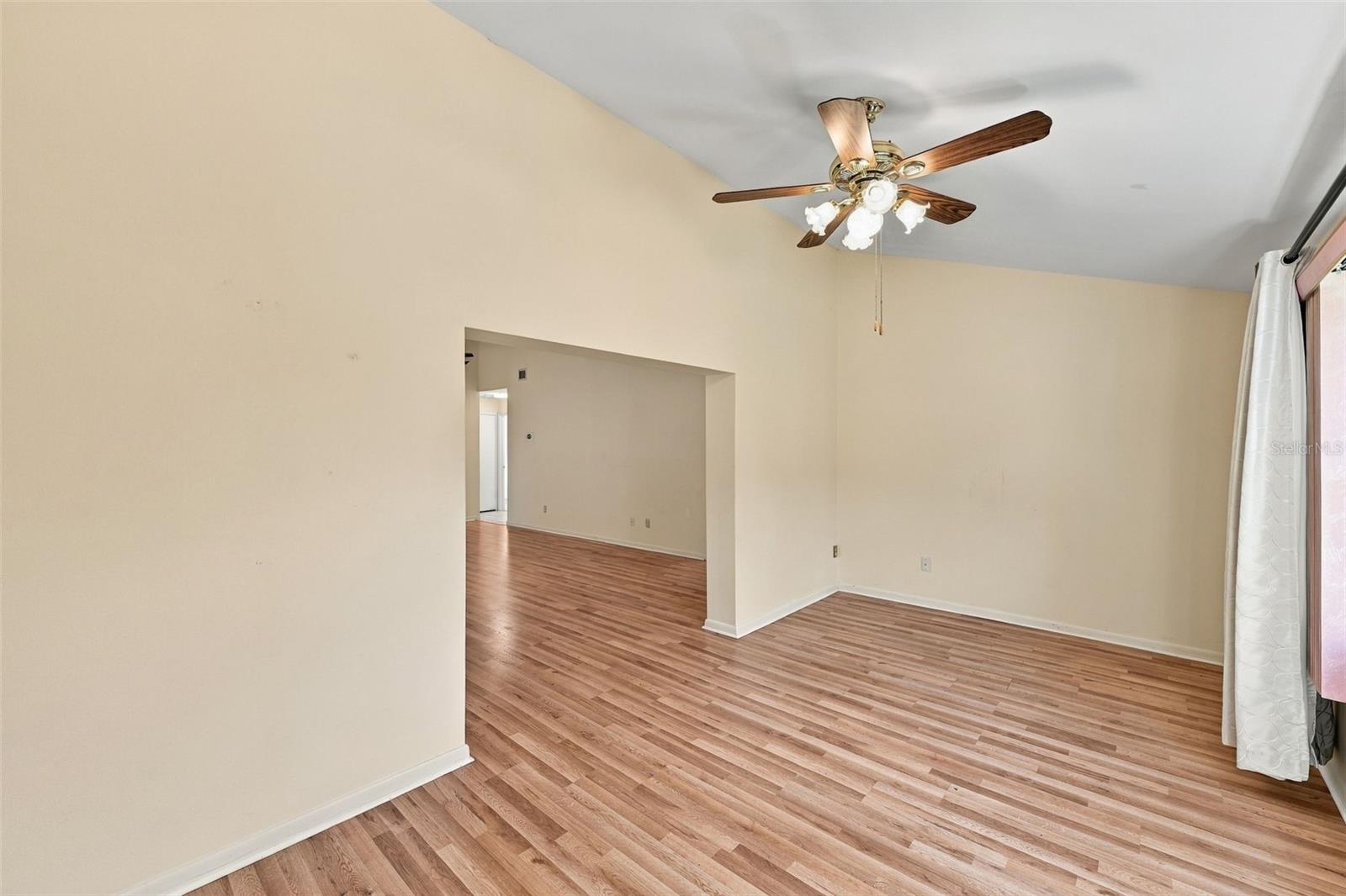 635 Woodridge Dr Property Photo 15
