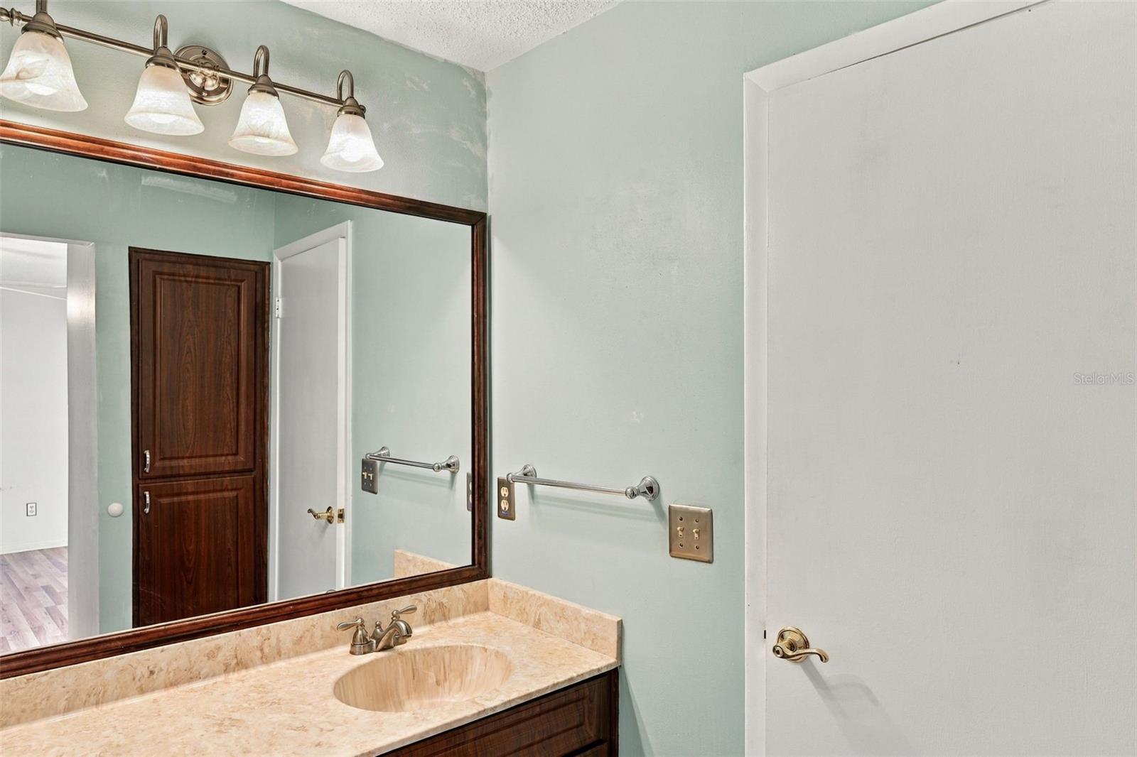 635 Woodridge Dr Property Photo 20