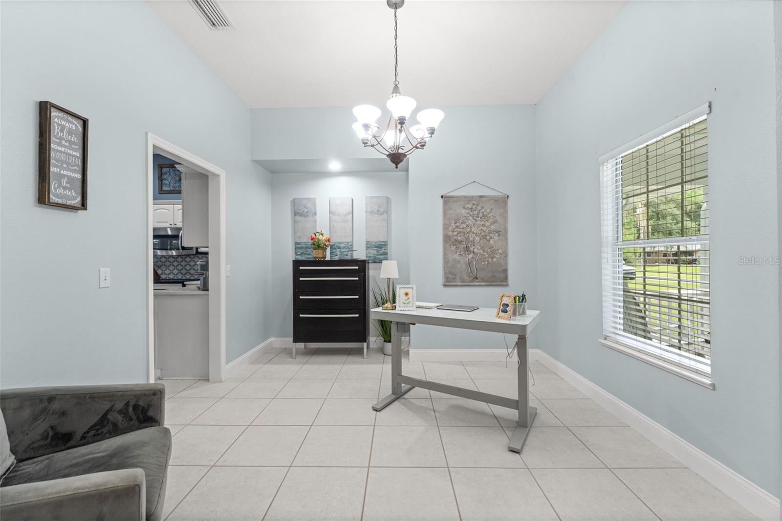14209 Nell Dr Property Photo 6