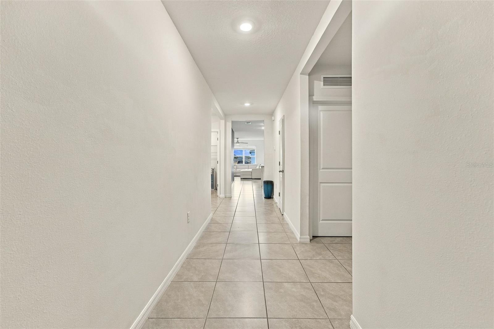 4171 Basinside Ct Property Photo 4