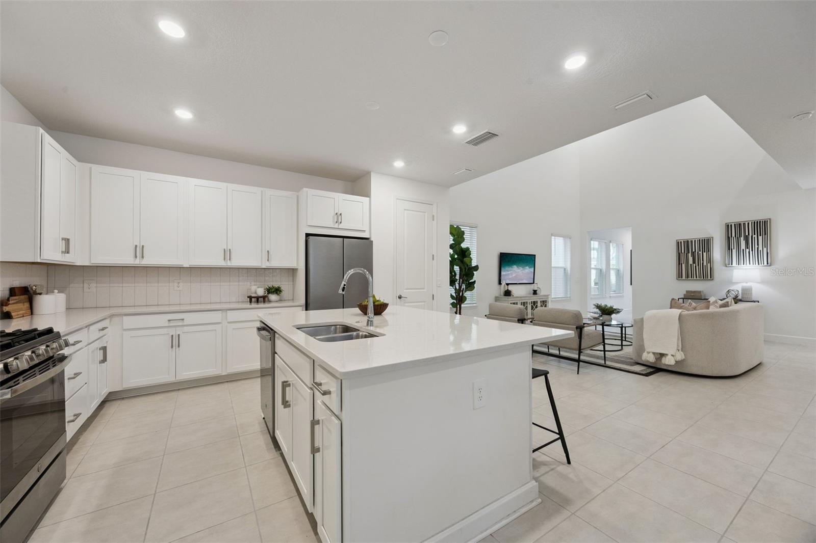 16283 Honey Harvest St Property Photo 19