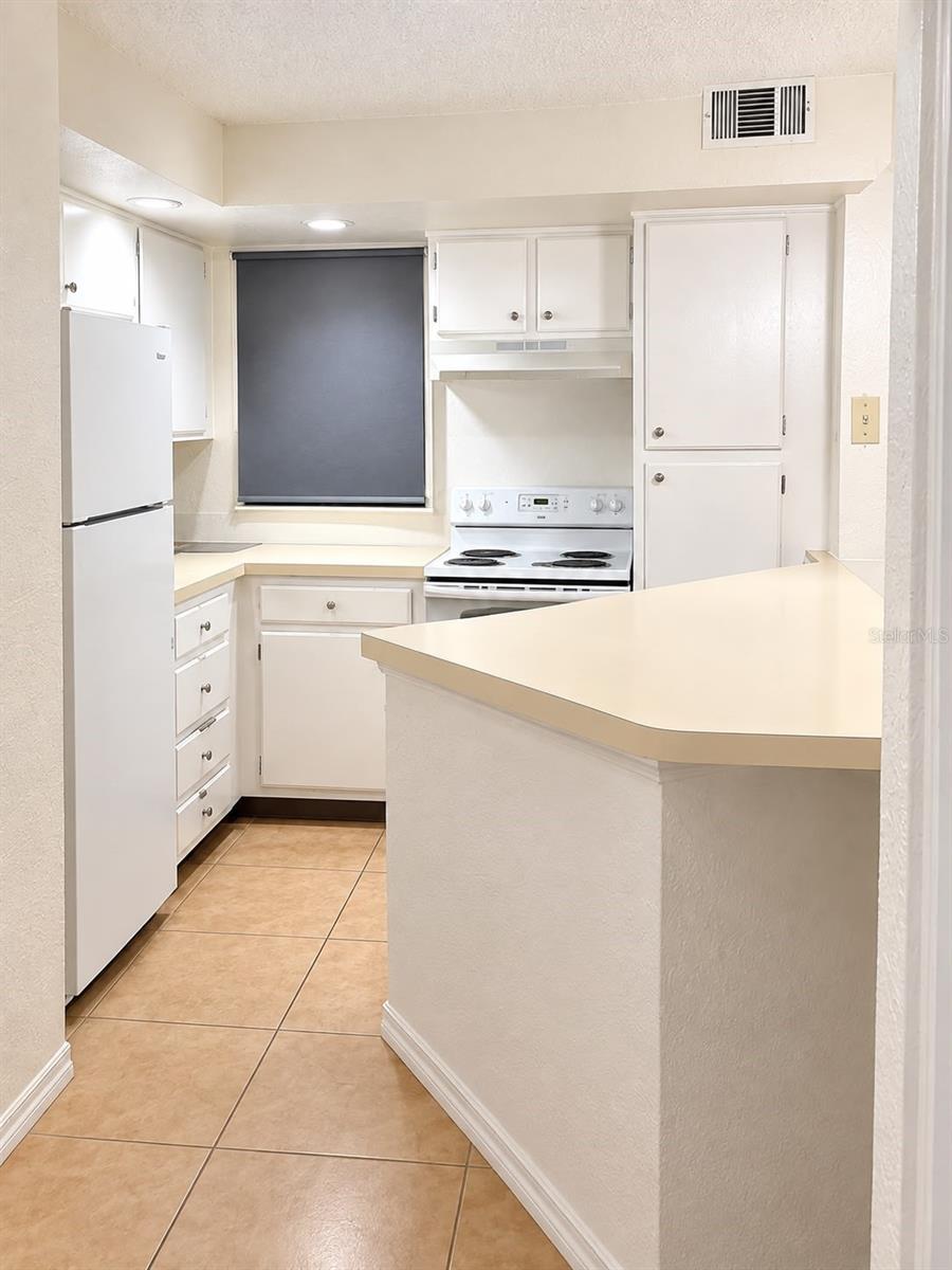 4524 Commander Dr #1628 Property Photo 4