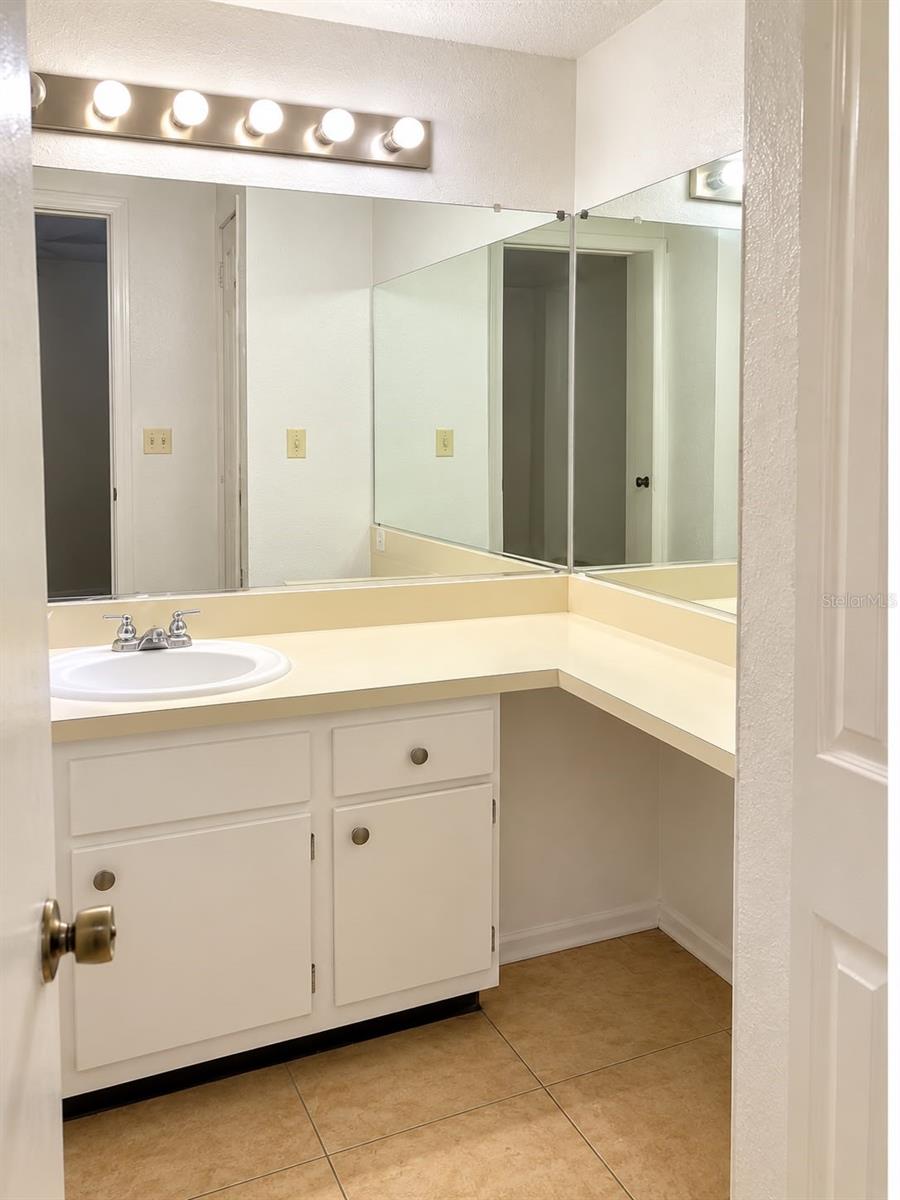 4524 Commander Dr #1628 Property Photo 8