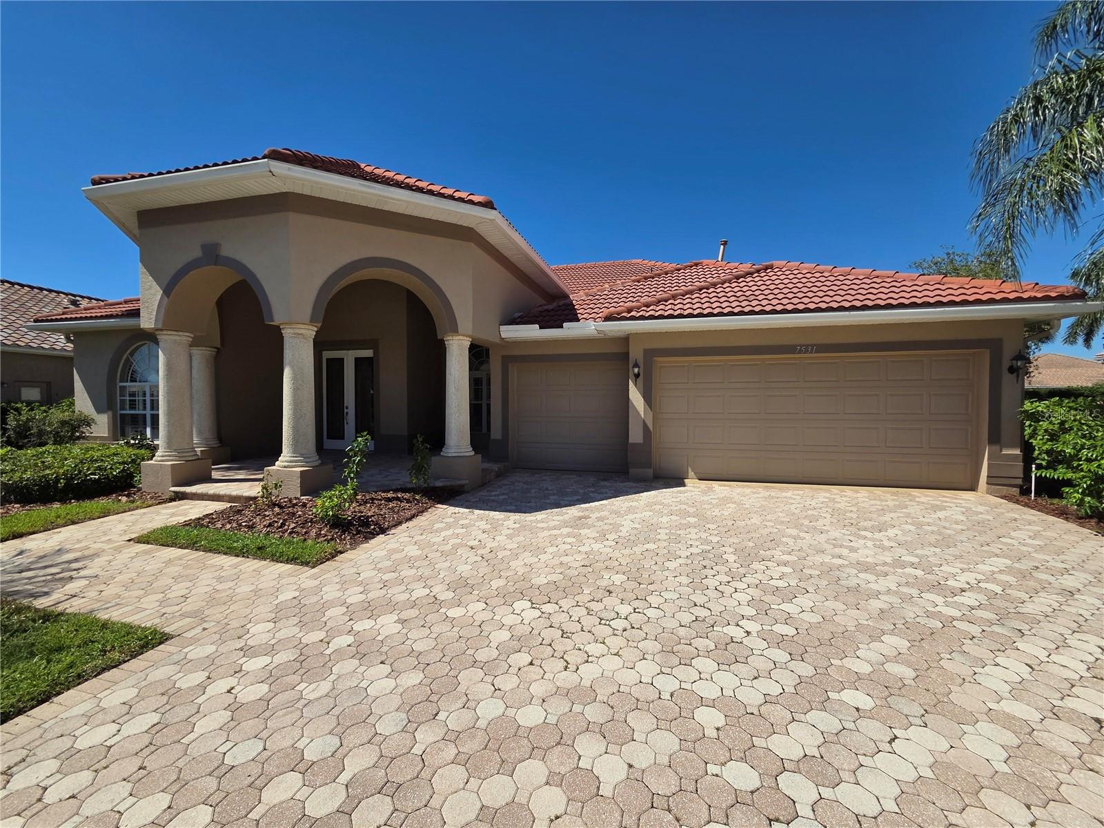 7531 Camden Harbour Dr Property Photo 1