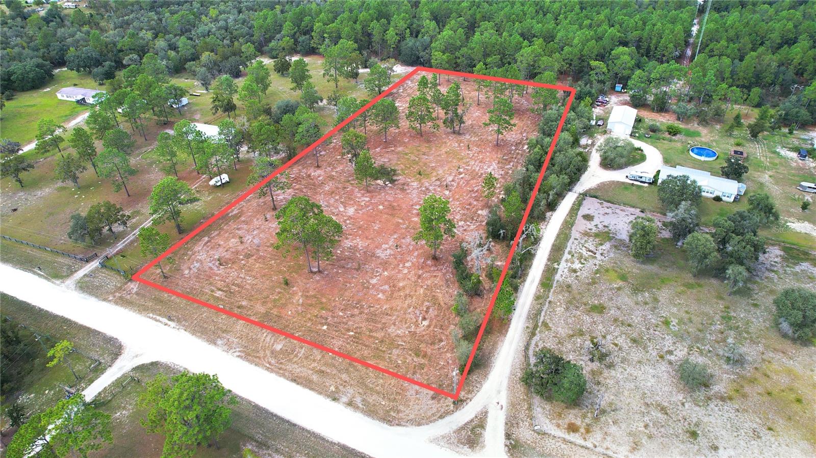 53rd Ln Property Photo 7