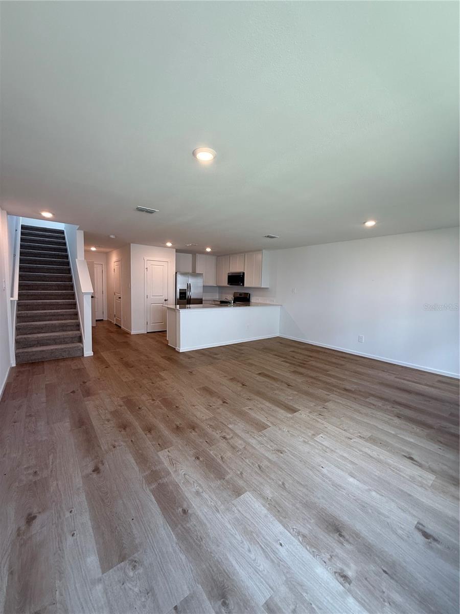 1054 Twins St Property Photo 3