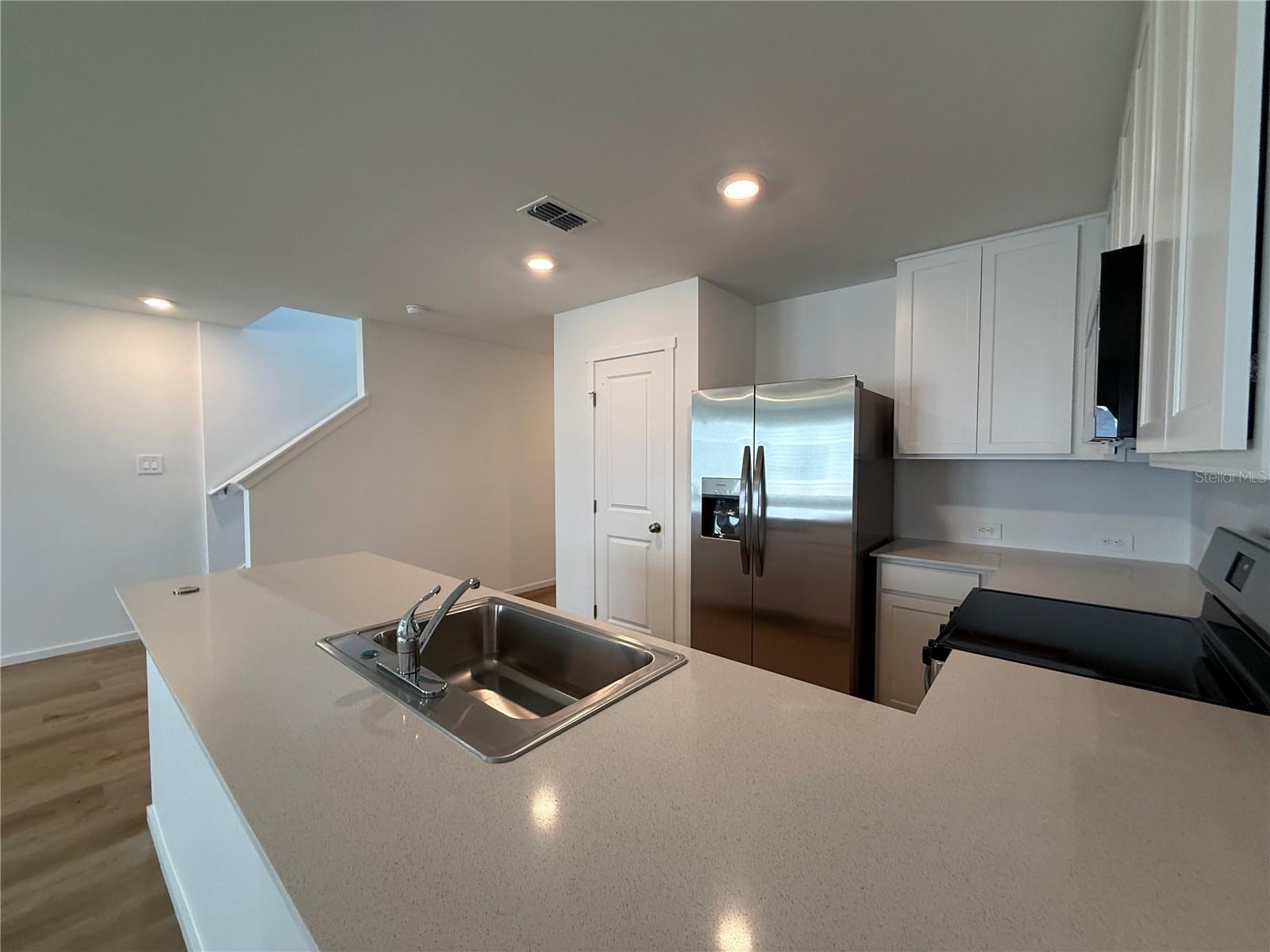 1054 Twins St Property Photo 9