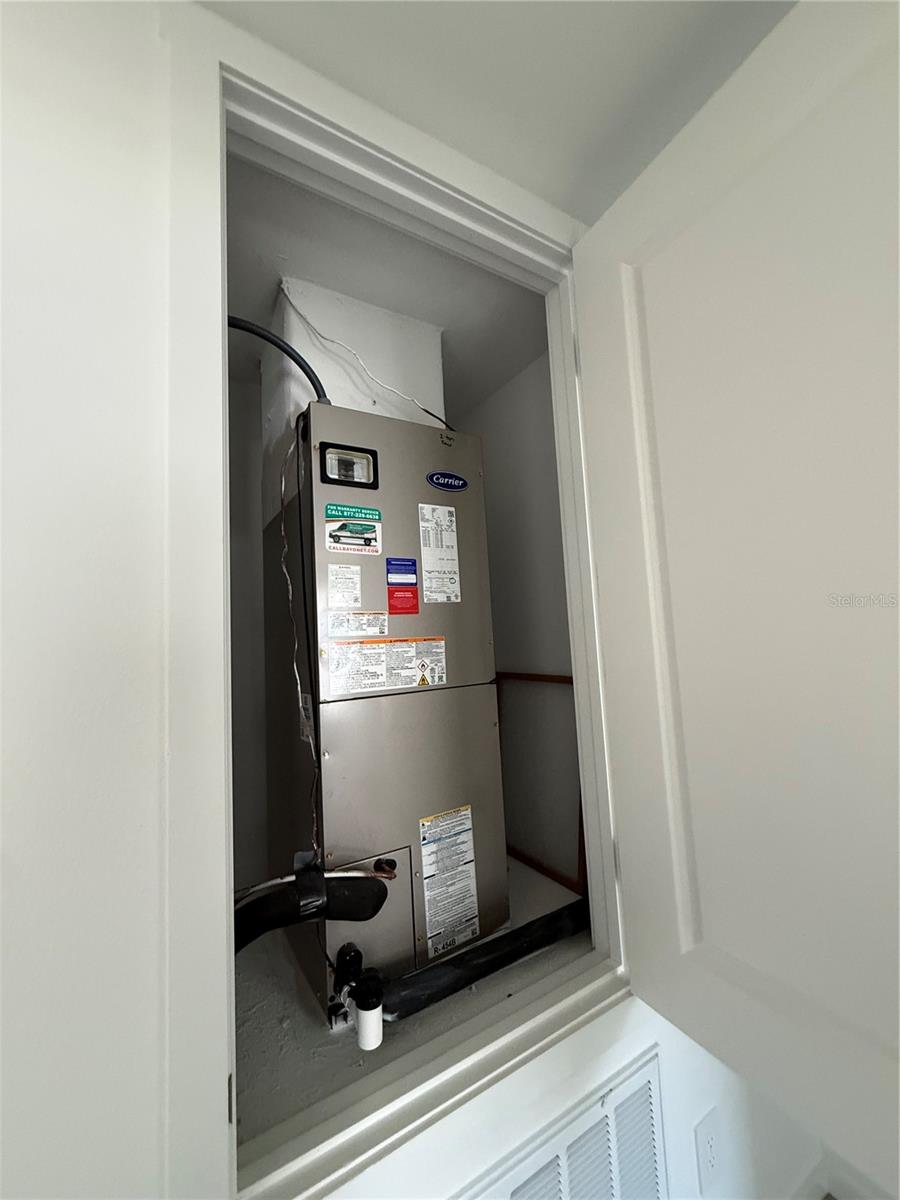 1054 Twins St Property Photo 28