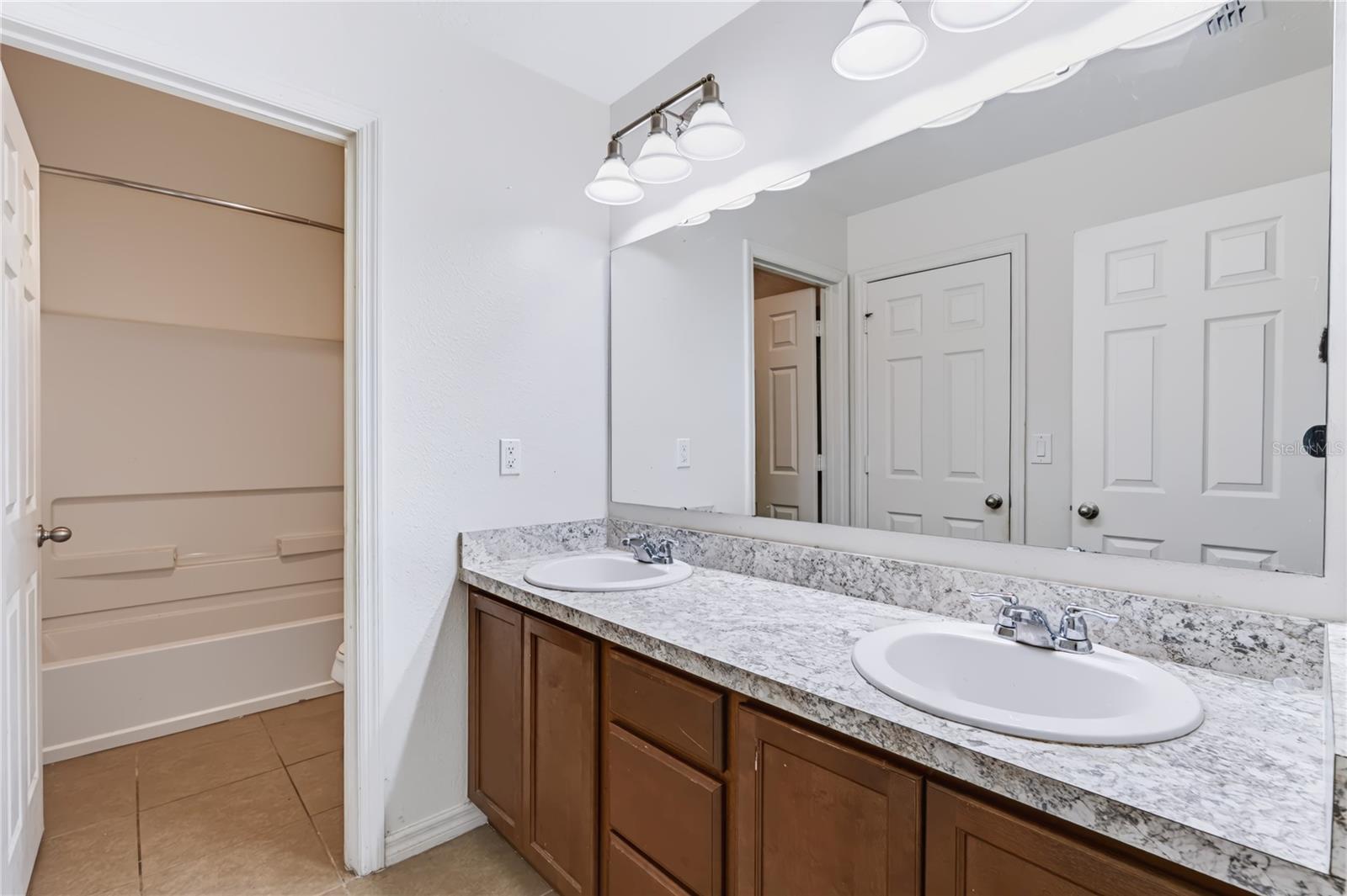 4721 Grassendale Ter Property Photo 20