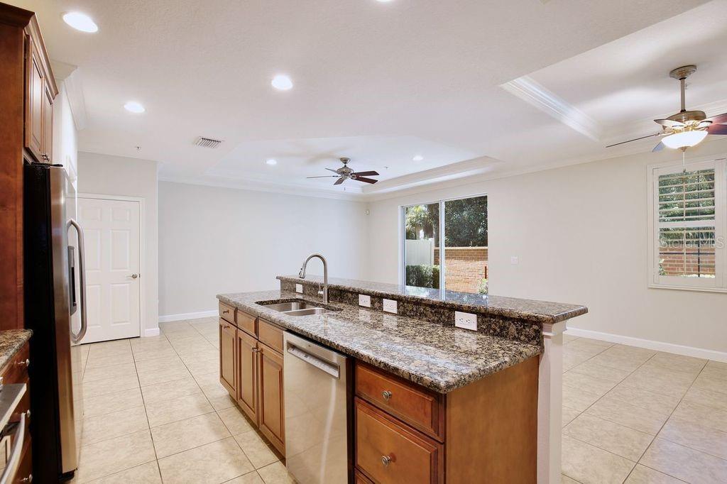 1724 Piedmont Pl Property Photo 5