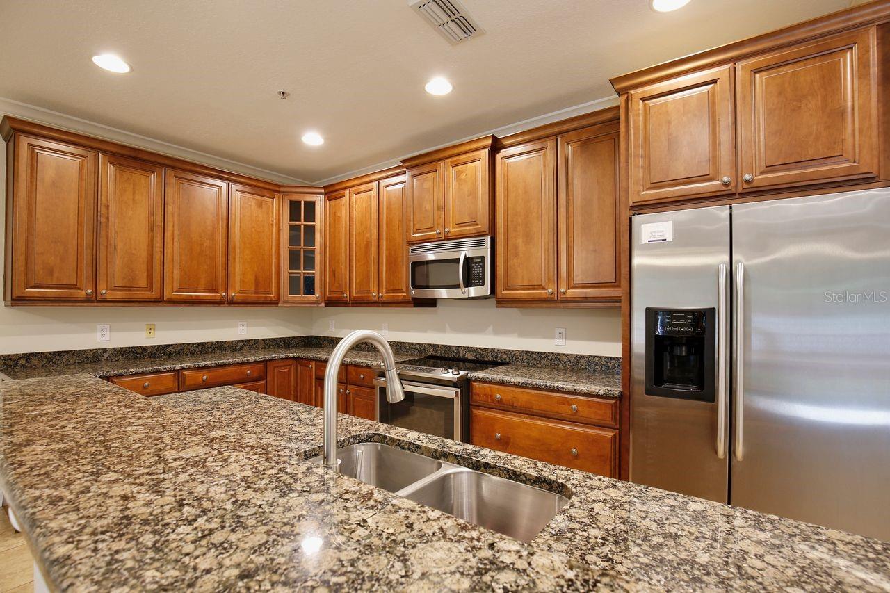 1724 Piedmont Pl Property Photo 7