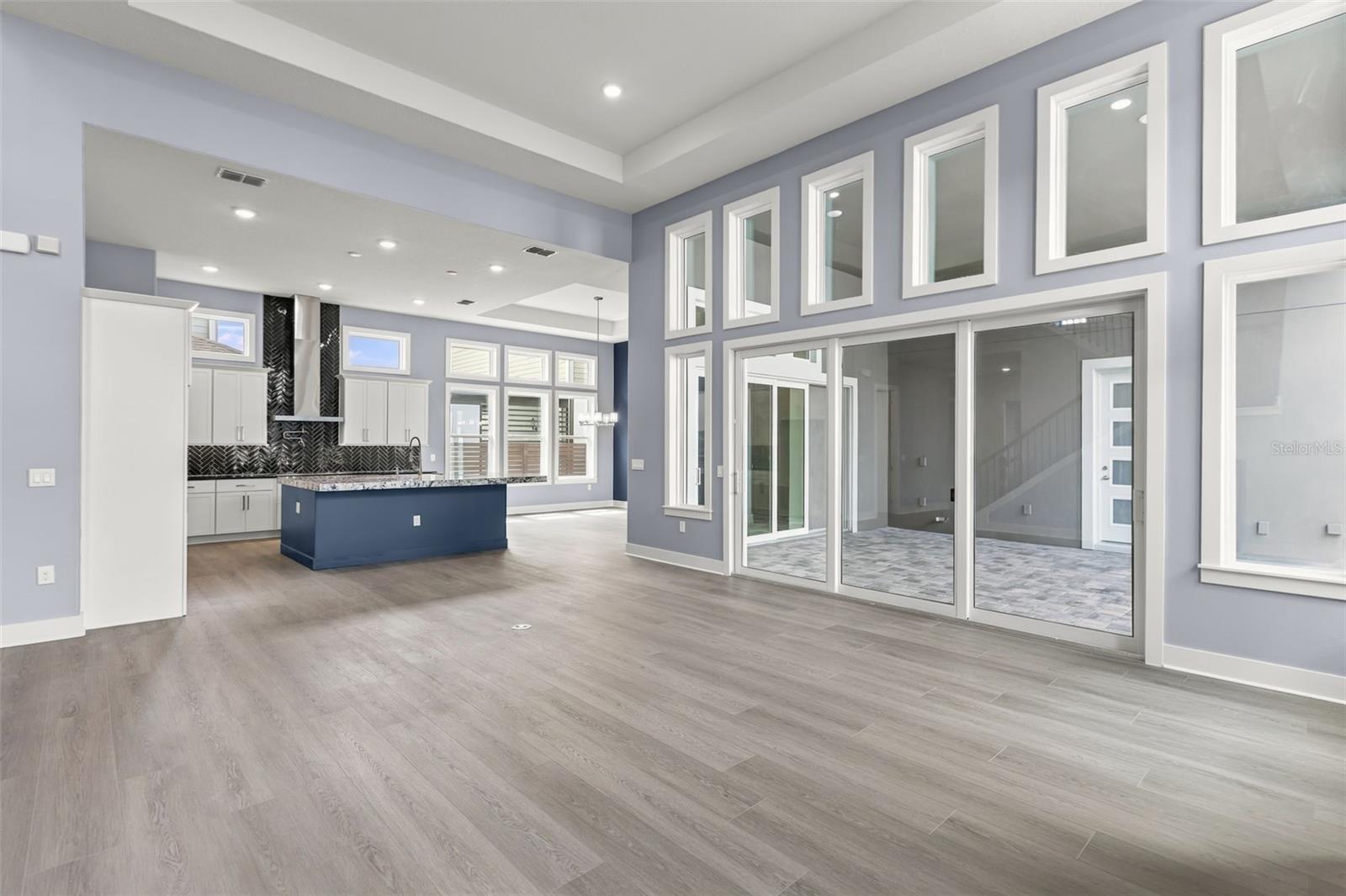10061 Gobat Aly Property Photo 18