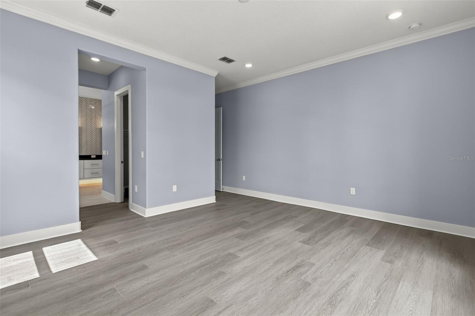 10061 Gobat Aly Property Photo 33