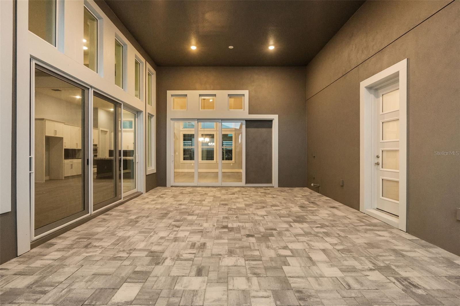 10061 Gobat Aly Property Photo 59