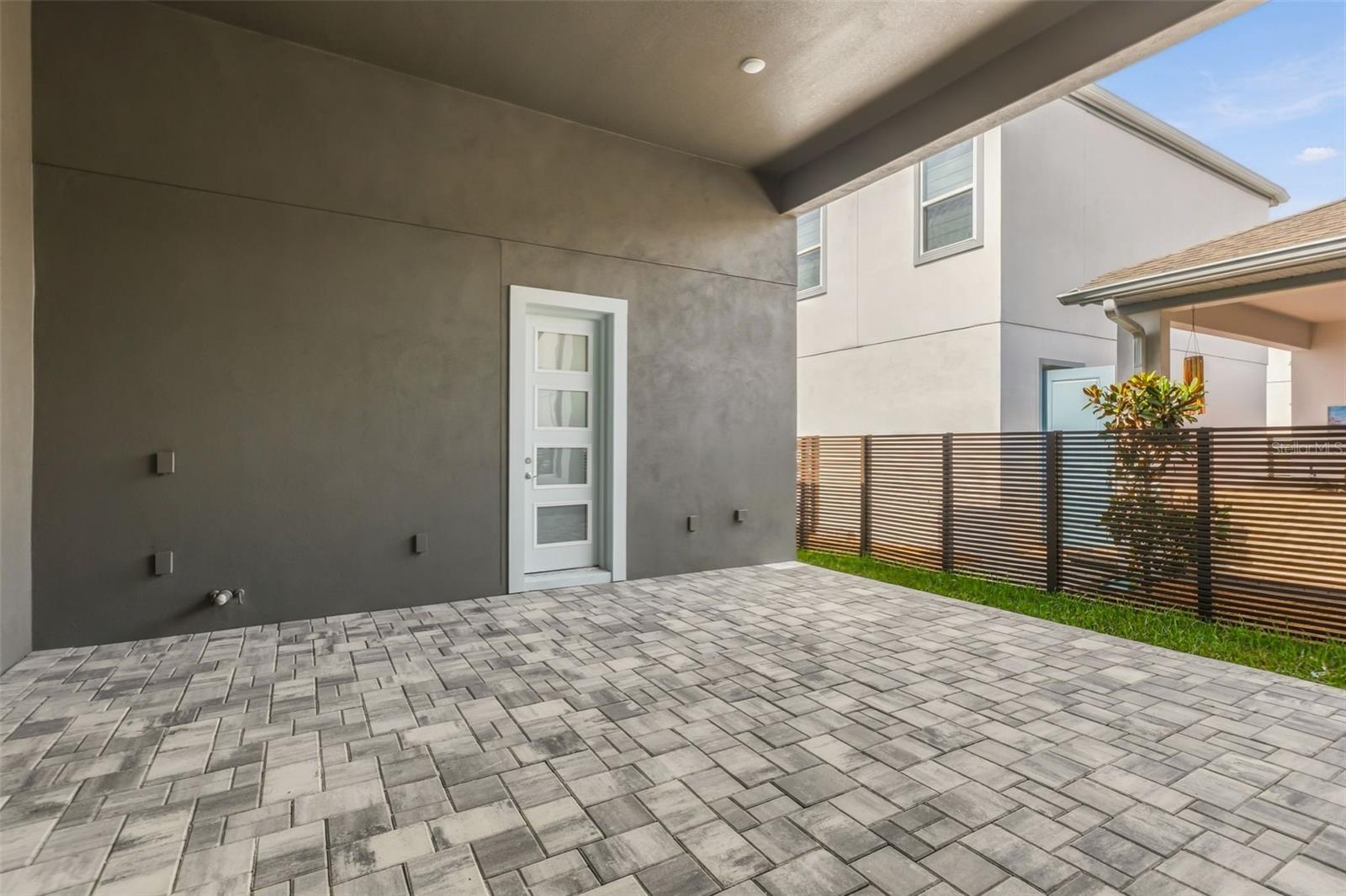 10061 Gobat Aly Property Photo 60